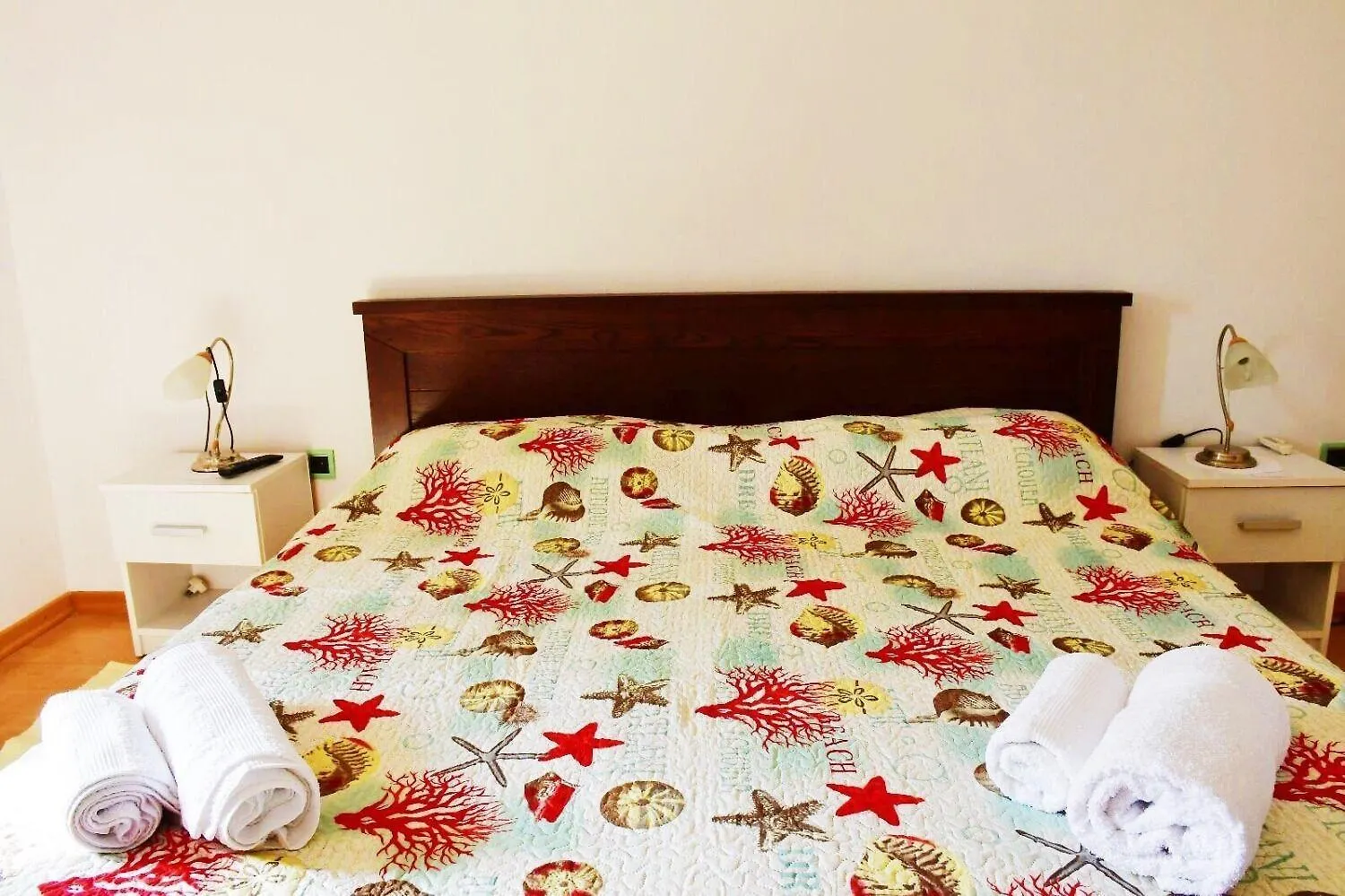 Apartments Darko - 30 M From Beach Sukosan